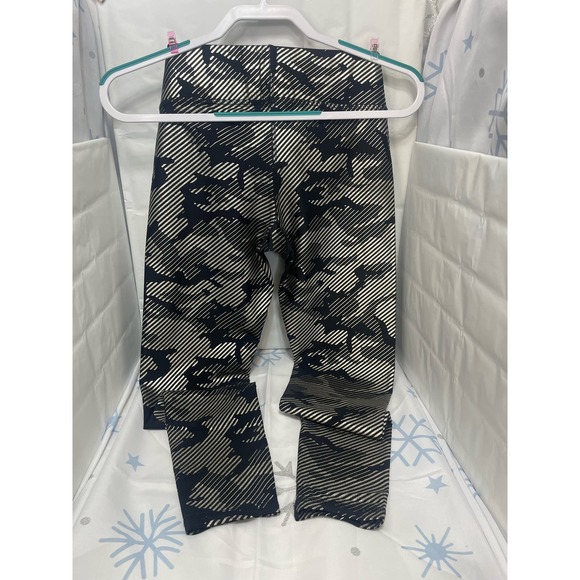 Terez foil leggings in size Medium - Picture 3 of 4